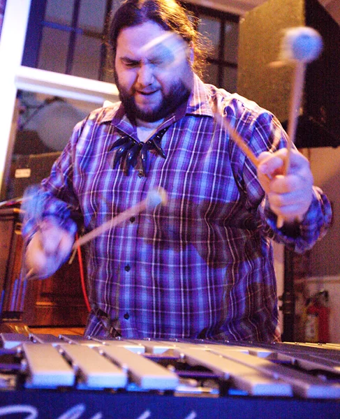 Max Feldschuh w/ The Thursday Night House Band