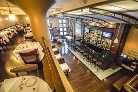 FRANKIE AND JOHNNIES STEAKHOUSE