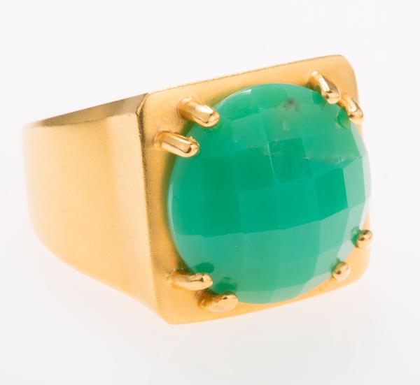 Van H Tortuga Ring in Crysophrese $325