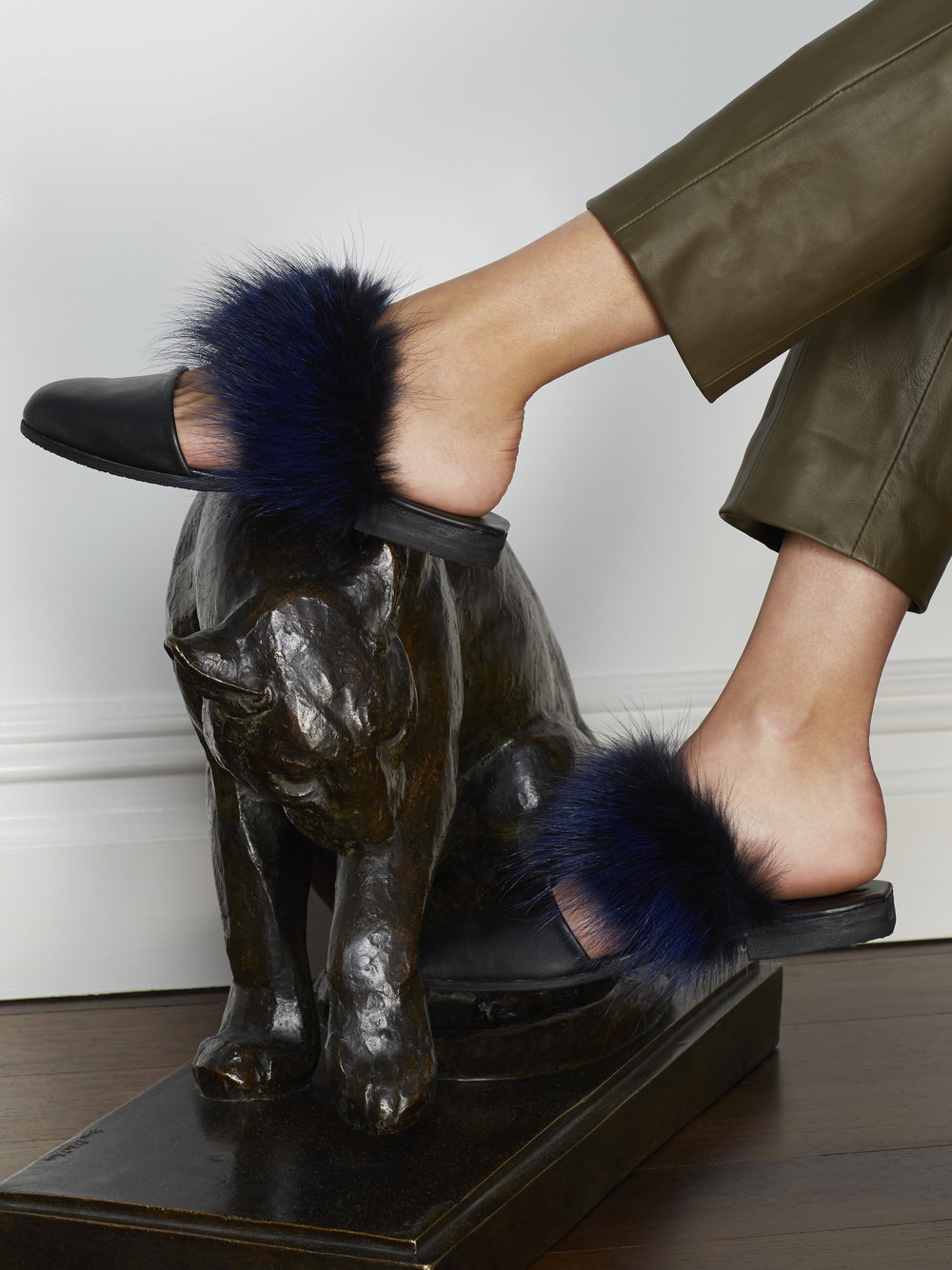  Parme Marin F TOED Furry Slides $370 