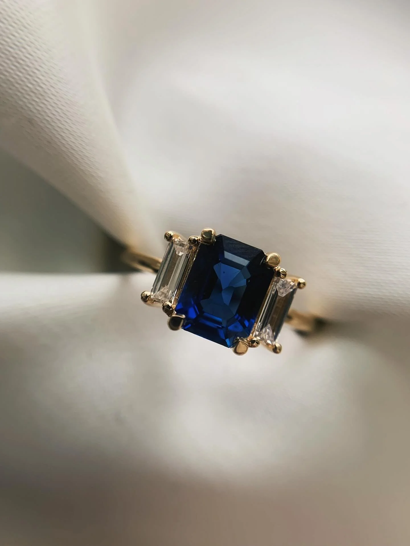 from sapphires symbolizing loyalty and protection in ancient persia, to aquamarines believed by the romans to calm the seas and safeguard love, blue gems have long been tied to devotion, truth, and enduring partnership.

even medieval royalty chose b