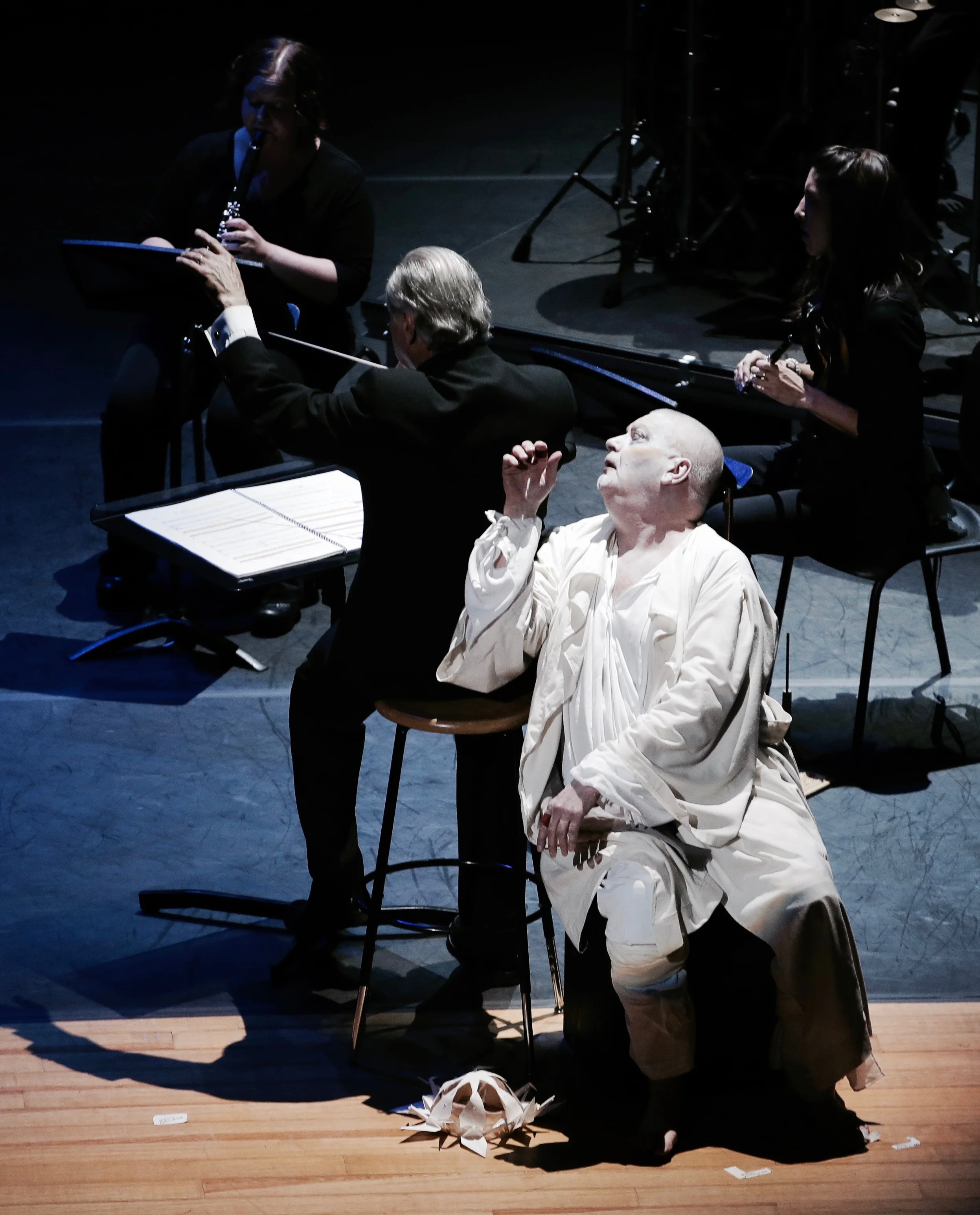 8Songsw:conductor.jpg