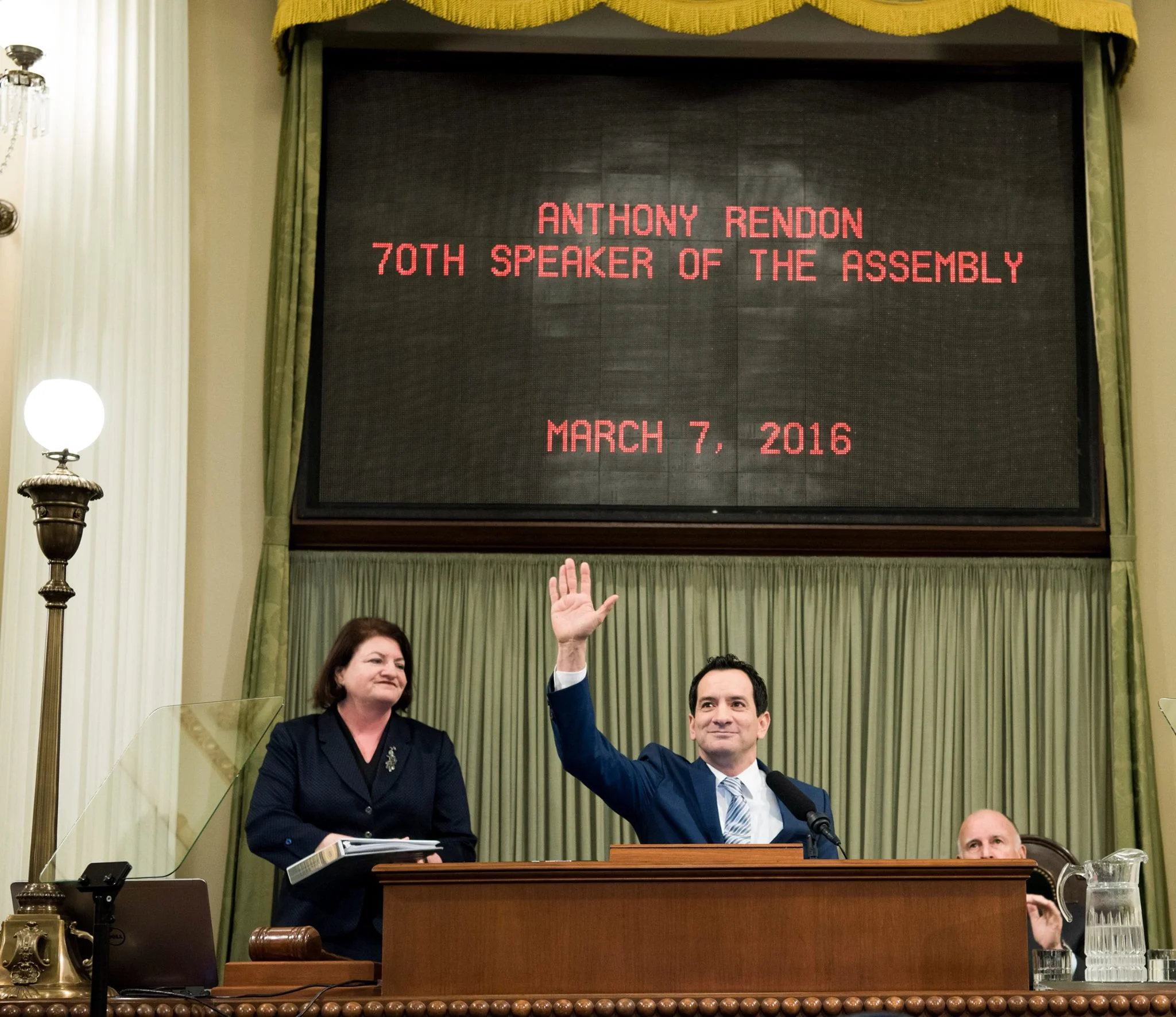 Anthony Rendon sworn-in as Assembly speaker
