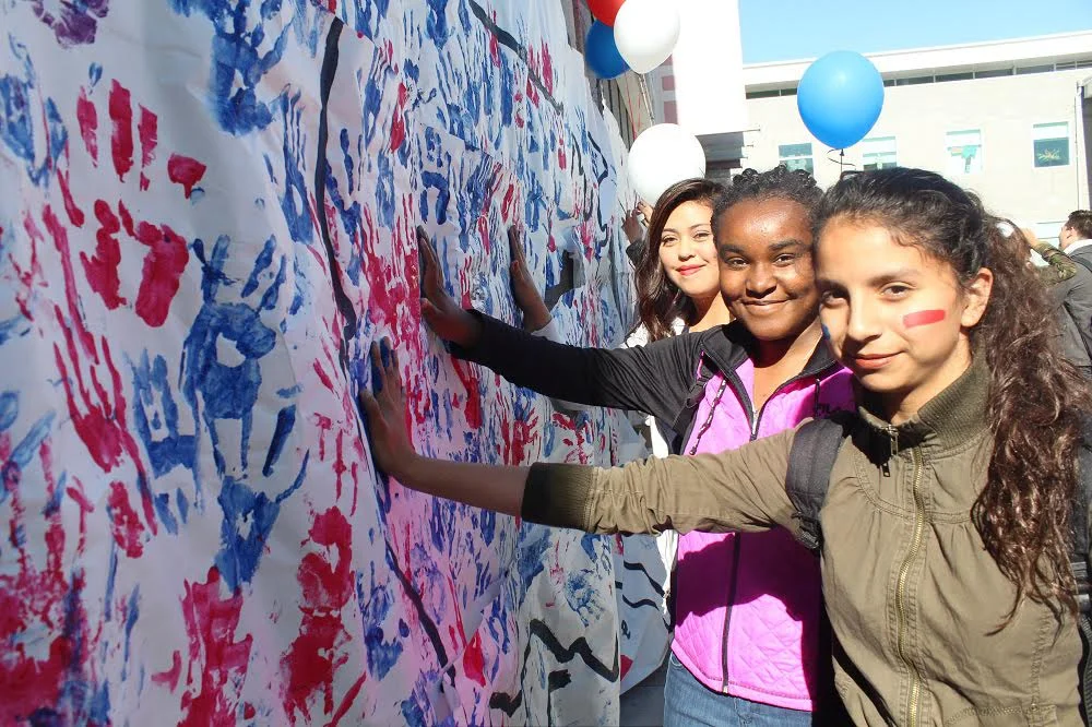 In Lynwood, students band together in wake of Trump’s presidential victory