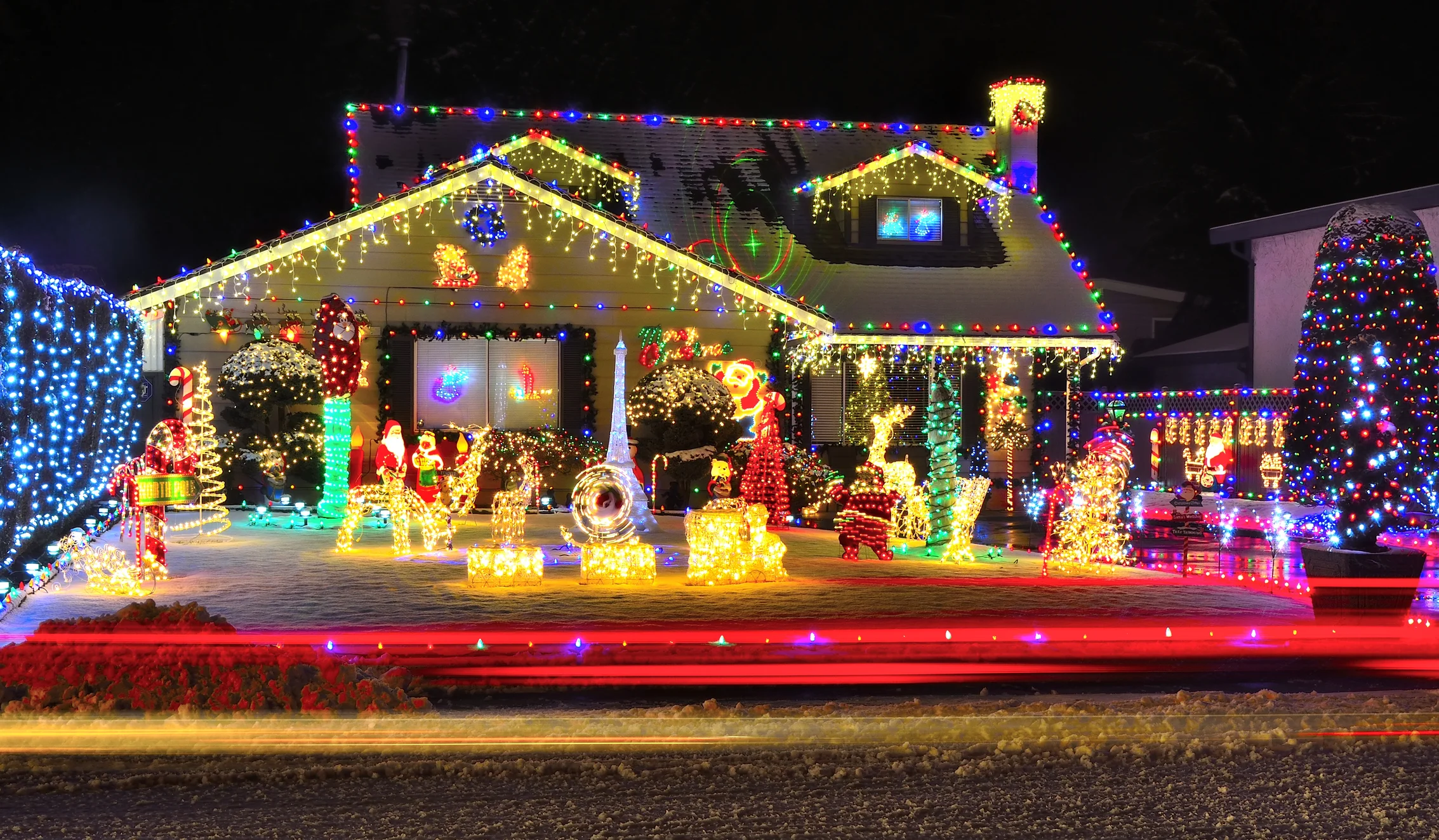 Here's a list of the best Christmas decorations in Downey