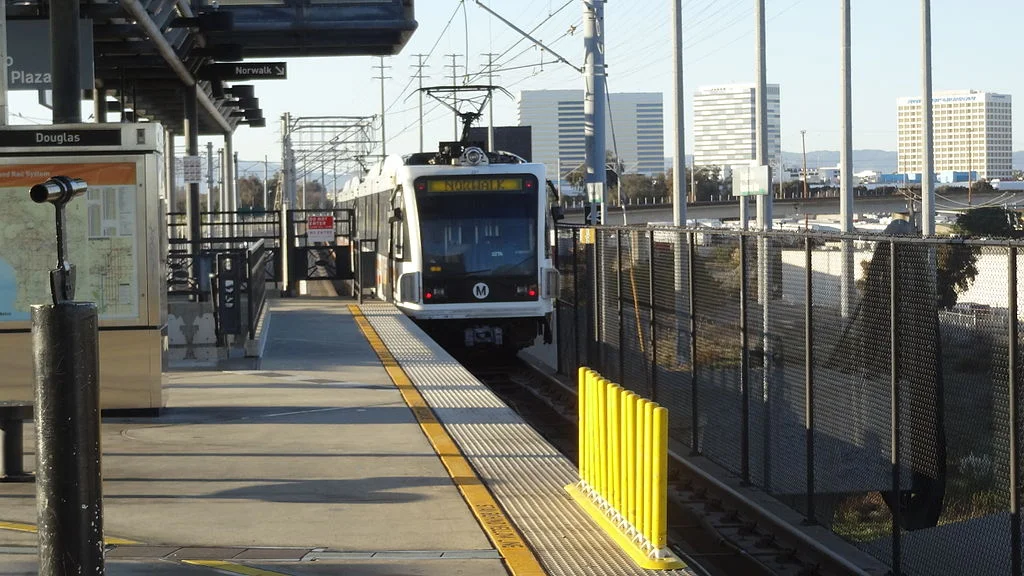 Proposal to extend Green Line with Metrolink enters preliminary stage