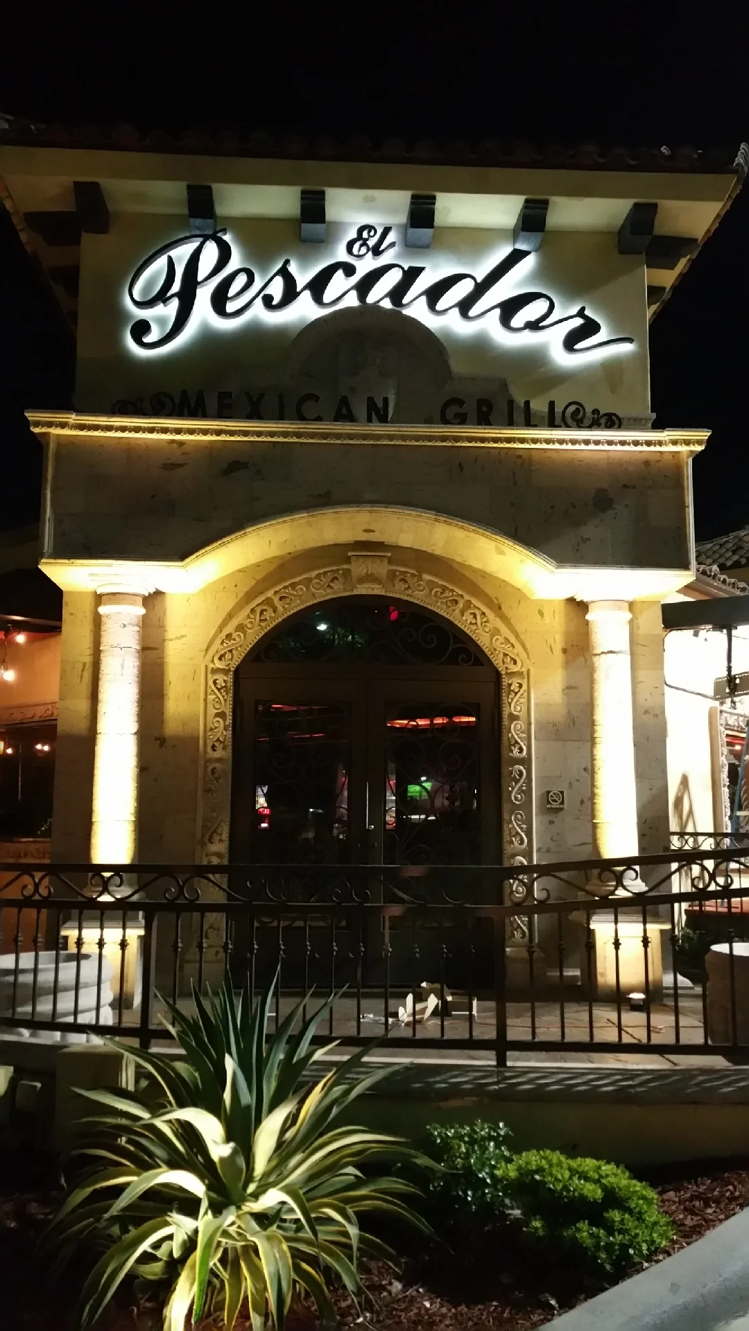 El Pescador to take Elephant Bar's site at Downey Landing — The Downey ...