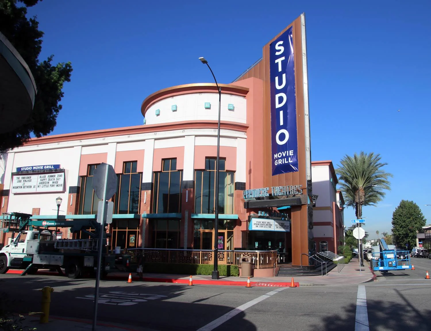 Studio Movie Grill hiring 200 for renovated theater
