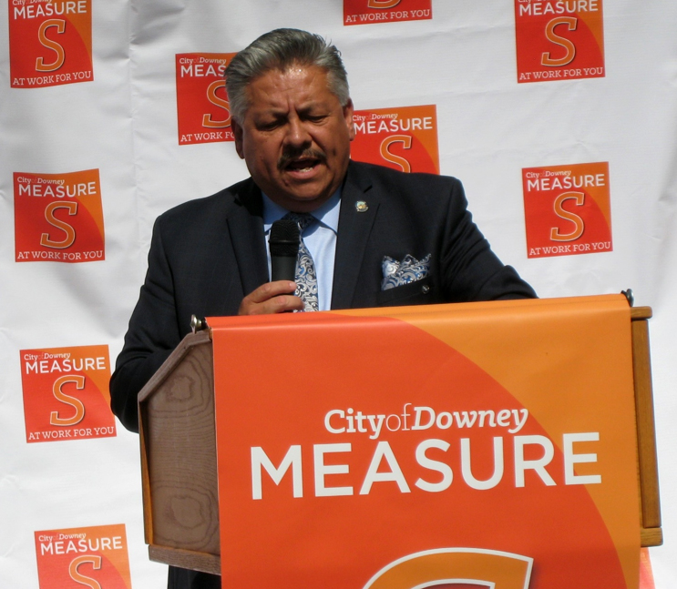 Mayor Rick Rodriguez speaks at a Downey City Library groundbreaking celebration. Photo by Lorine Parks