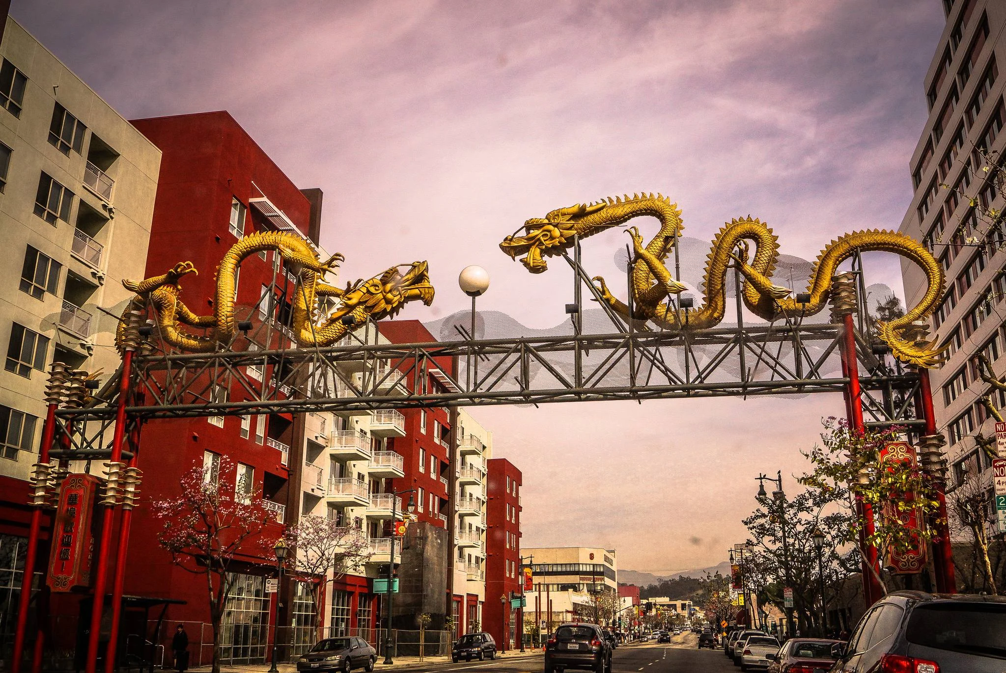 Chinatown Twin Dragon Gateway.jpg