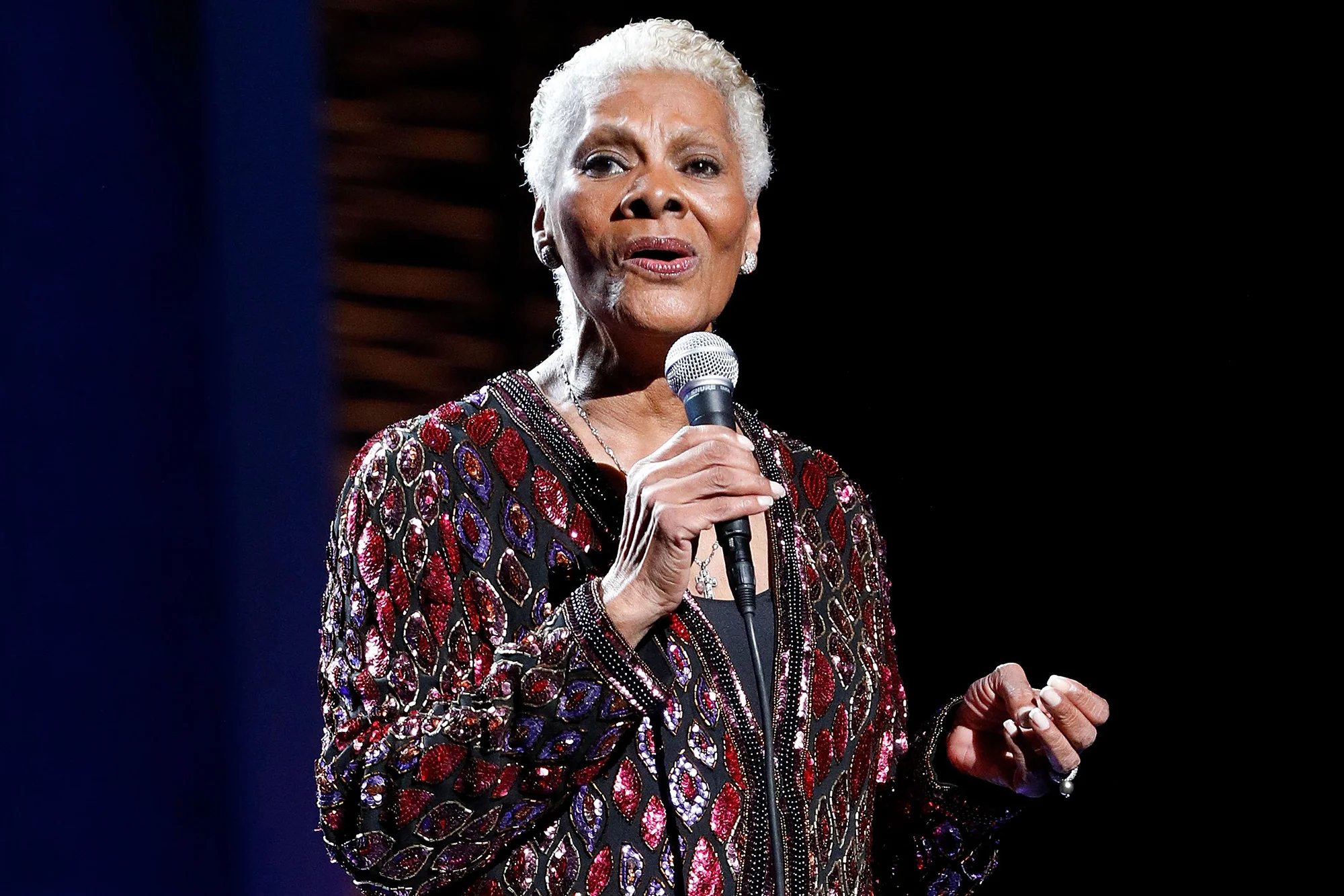 dionne-warwick-wp.jpg