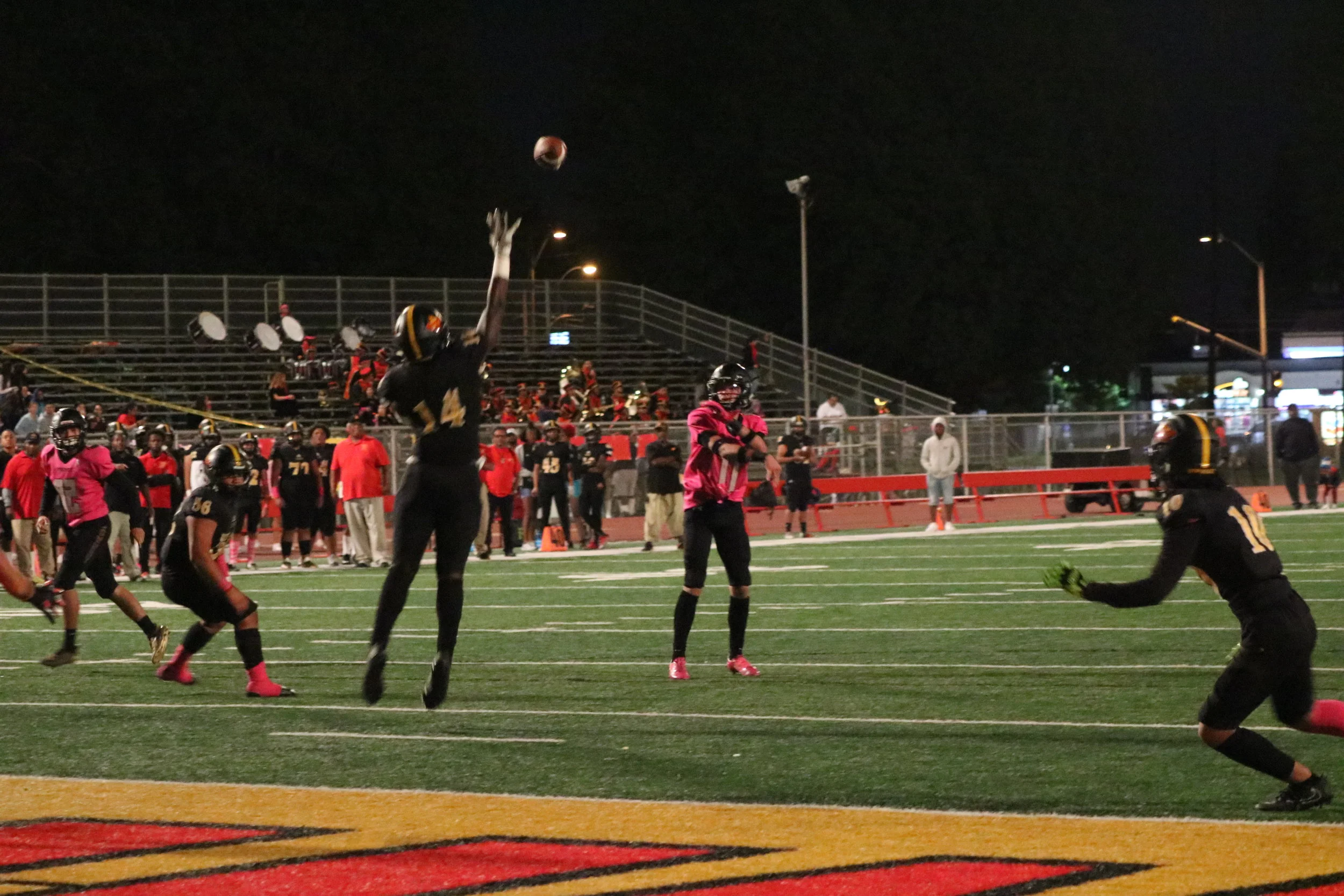 Viking's victory over Dominguez cut short after fourth quarter fight