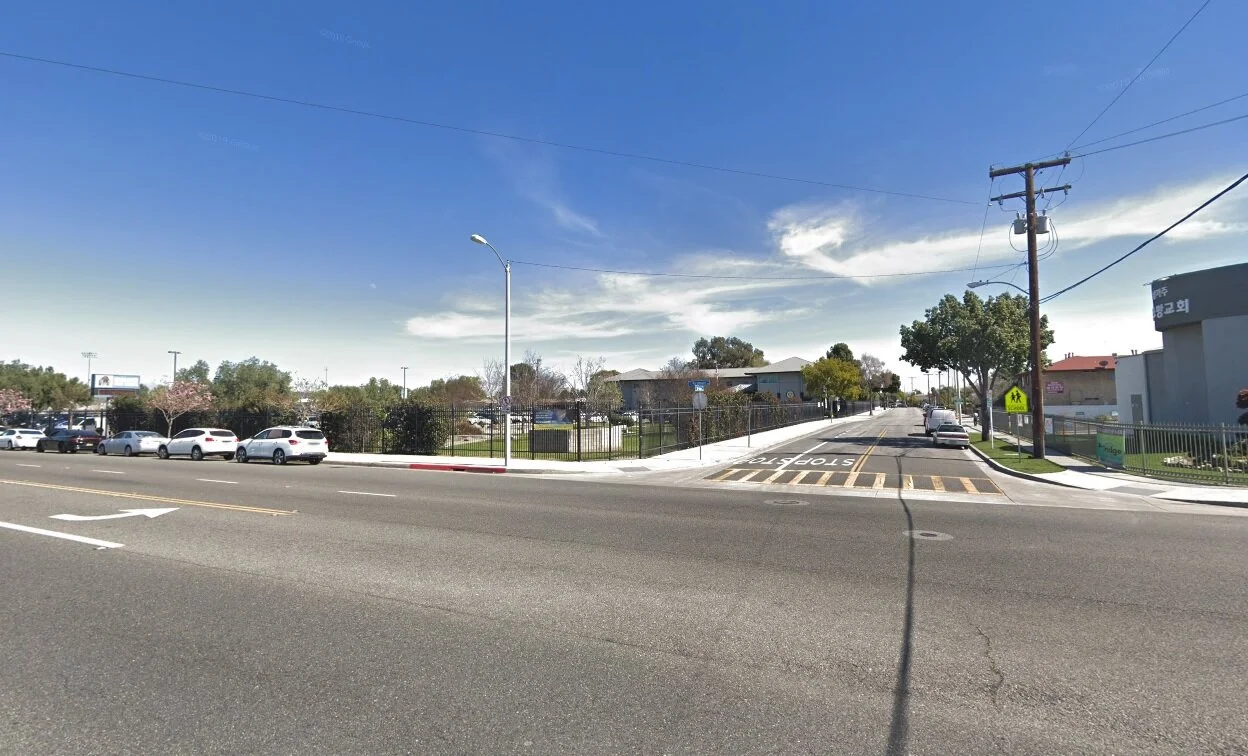 Downey installing traffic signal outside Warren High School