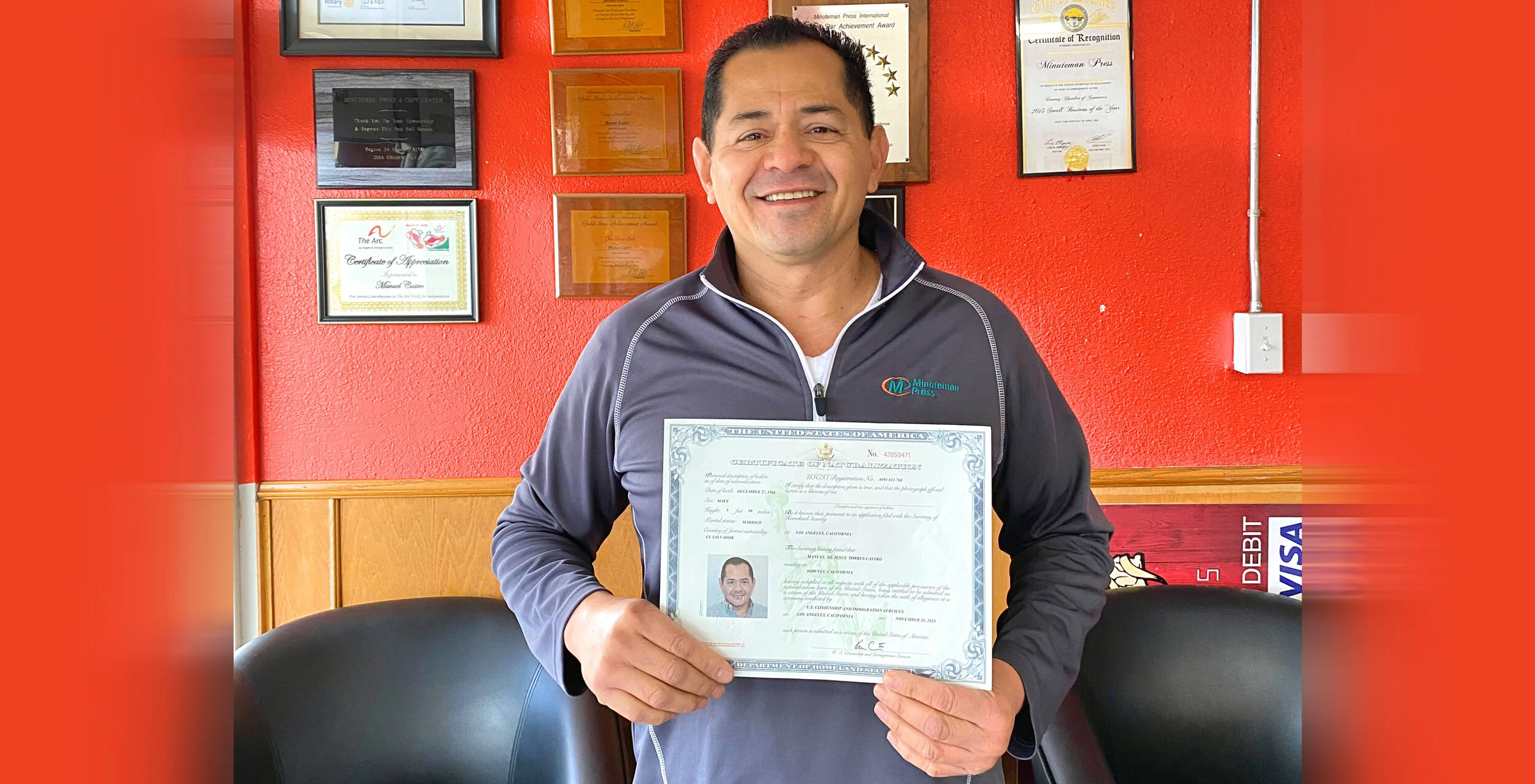 Manny Castro celebrates becoming U.S. citizen