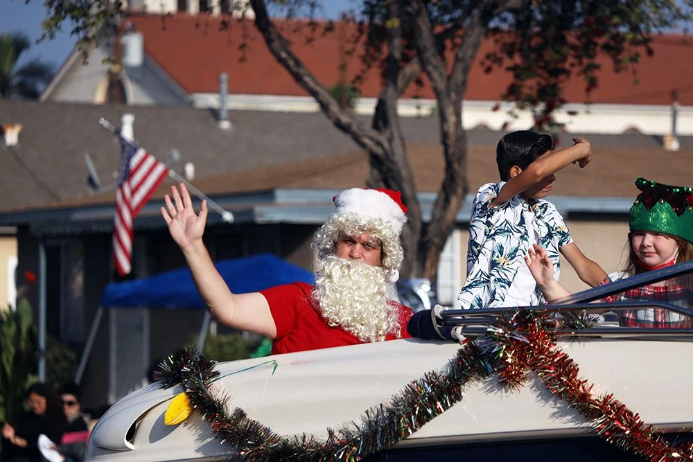 PHOTOS: Downey Christmas Parade 2021