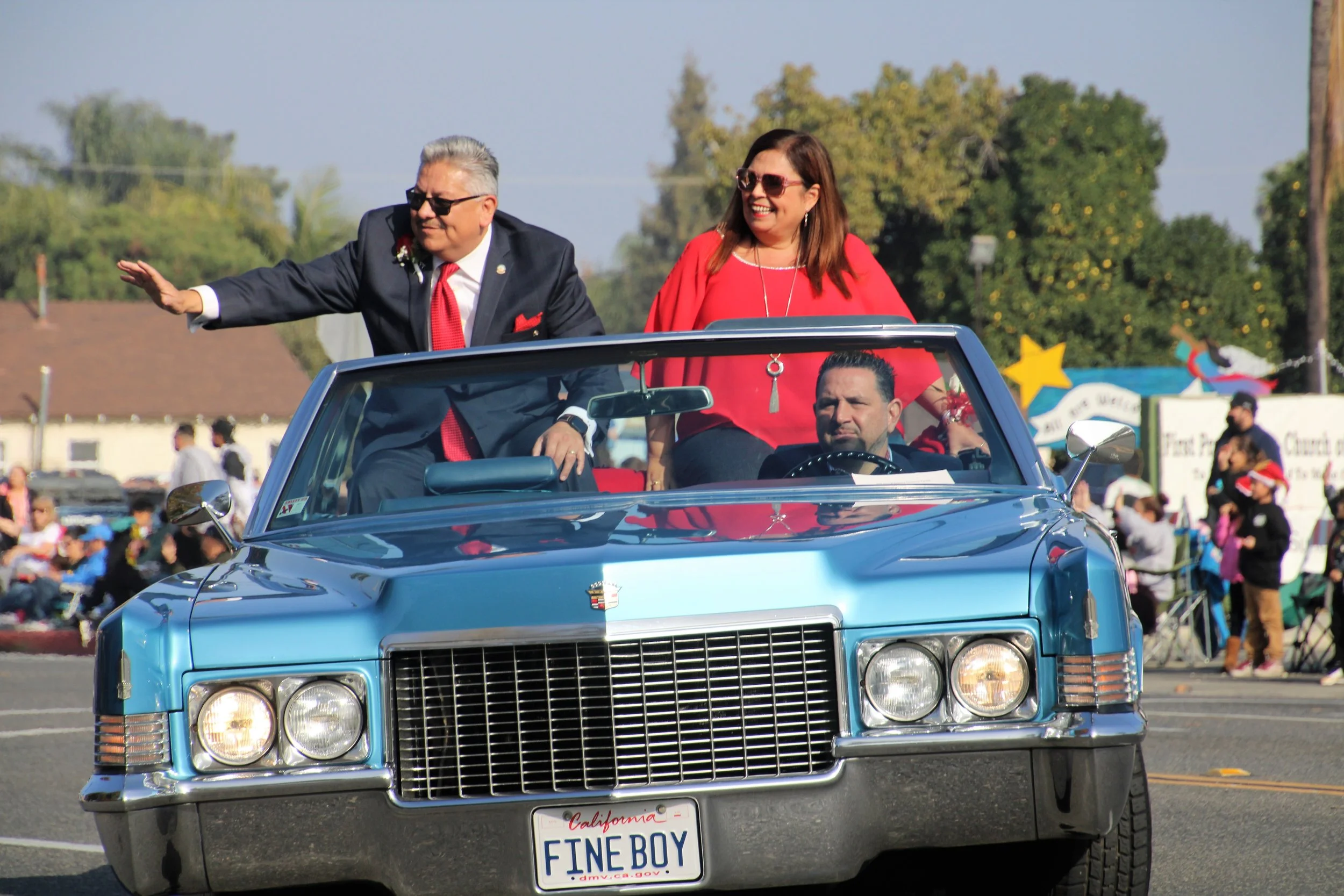 The sights, sounds and sweet rides of the Downey Christmas Parade