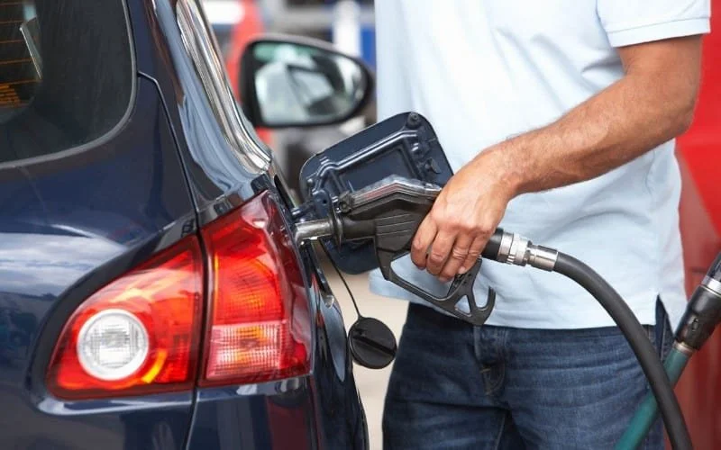 Gas prices again rise to record highs