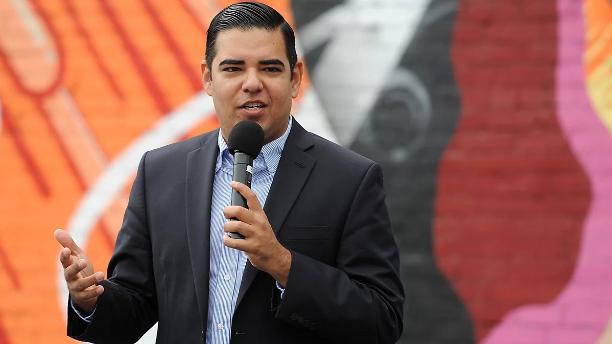 Robert Garcia, John Briscoe to compete in November runoff