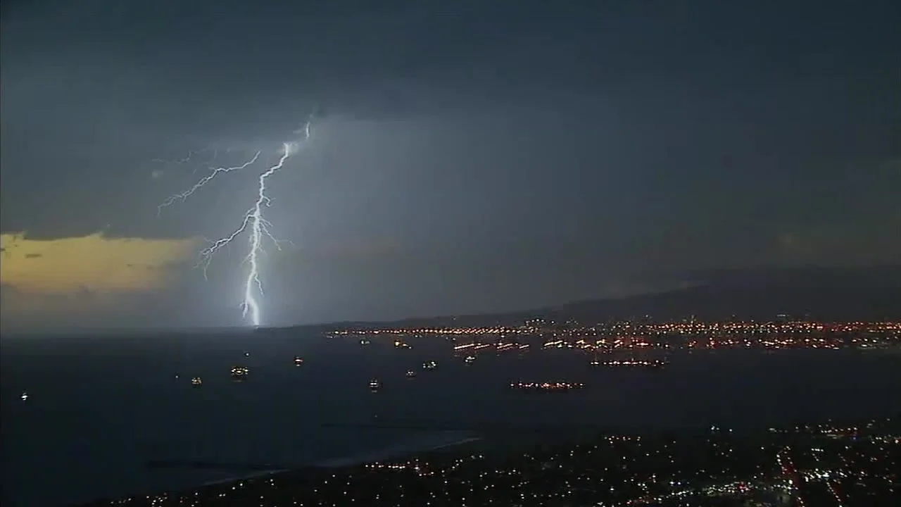 Lightning kills woman, two dogs in Pico Rivera