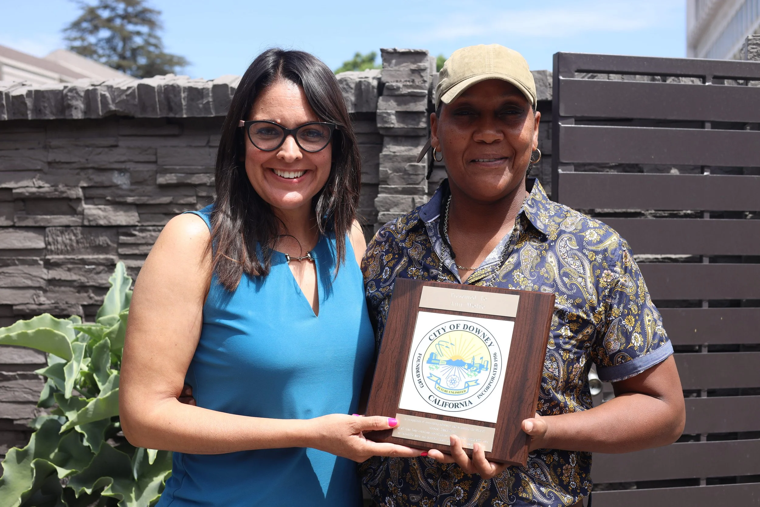Hall of Fame boxer shares story with Girls on Fire
