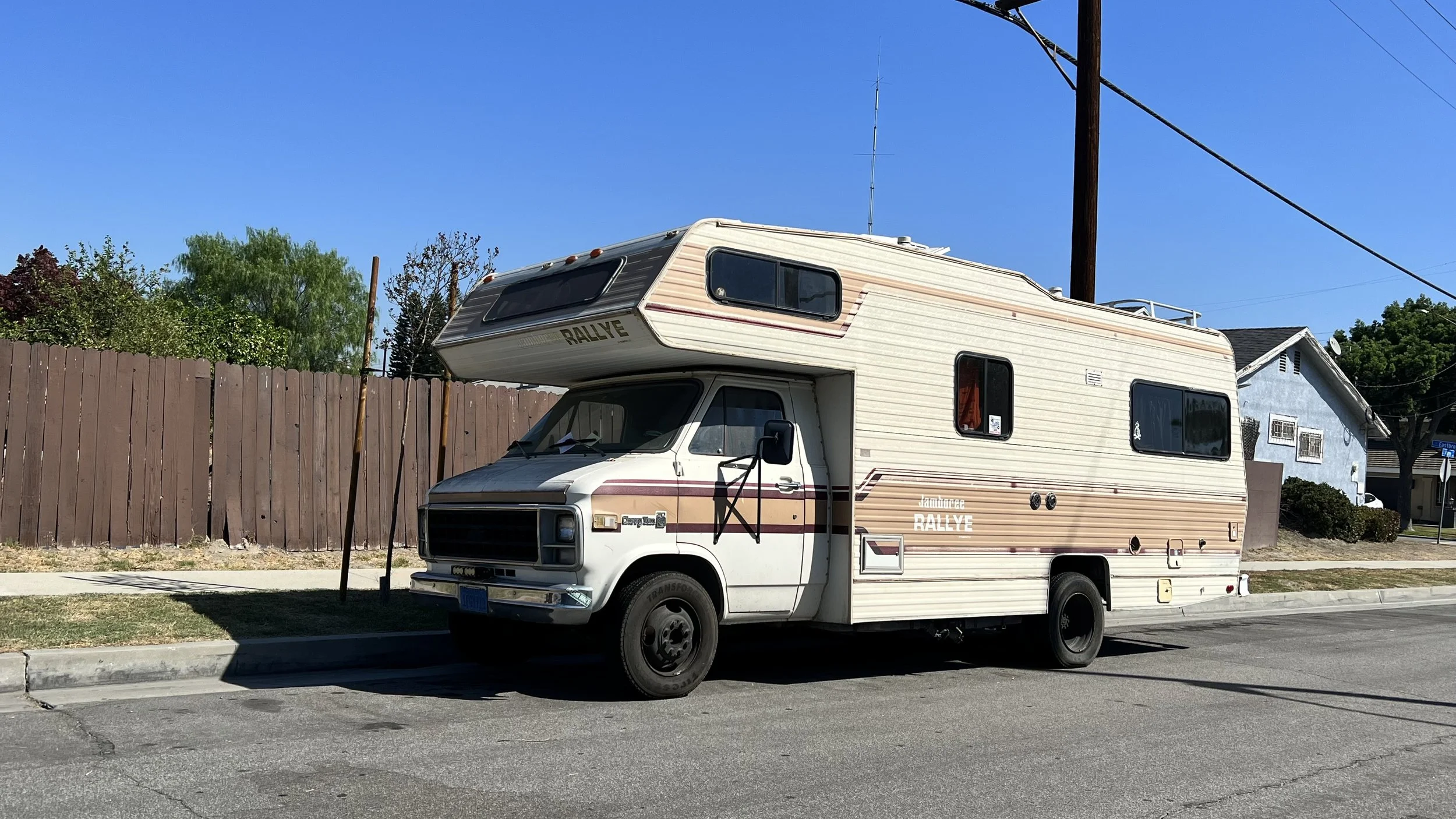 Downey eyes limitations on RV parking