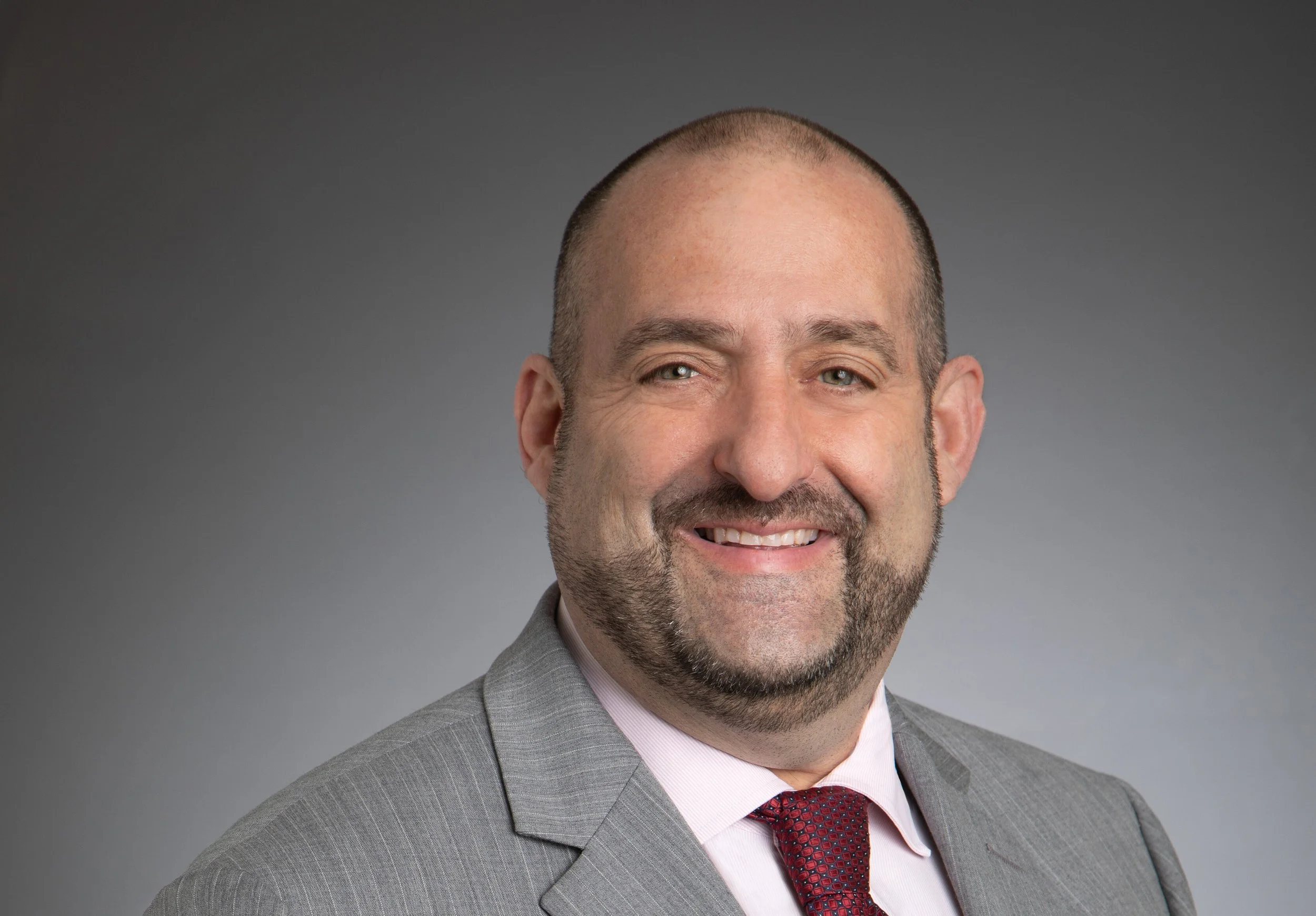 Mitch Winnik named Kaiser Permanente Downey Service Area’s new senior vice president