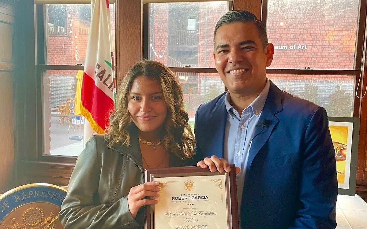 Downey High sophomore wins congressional art competition