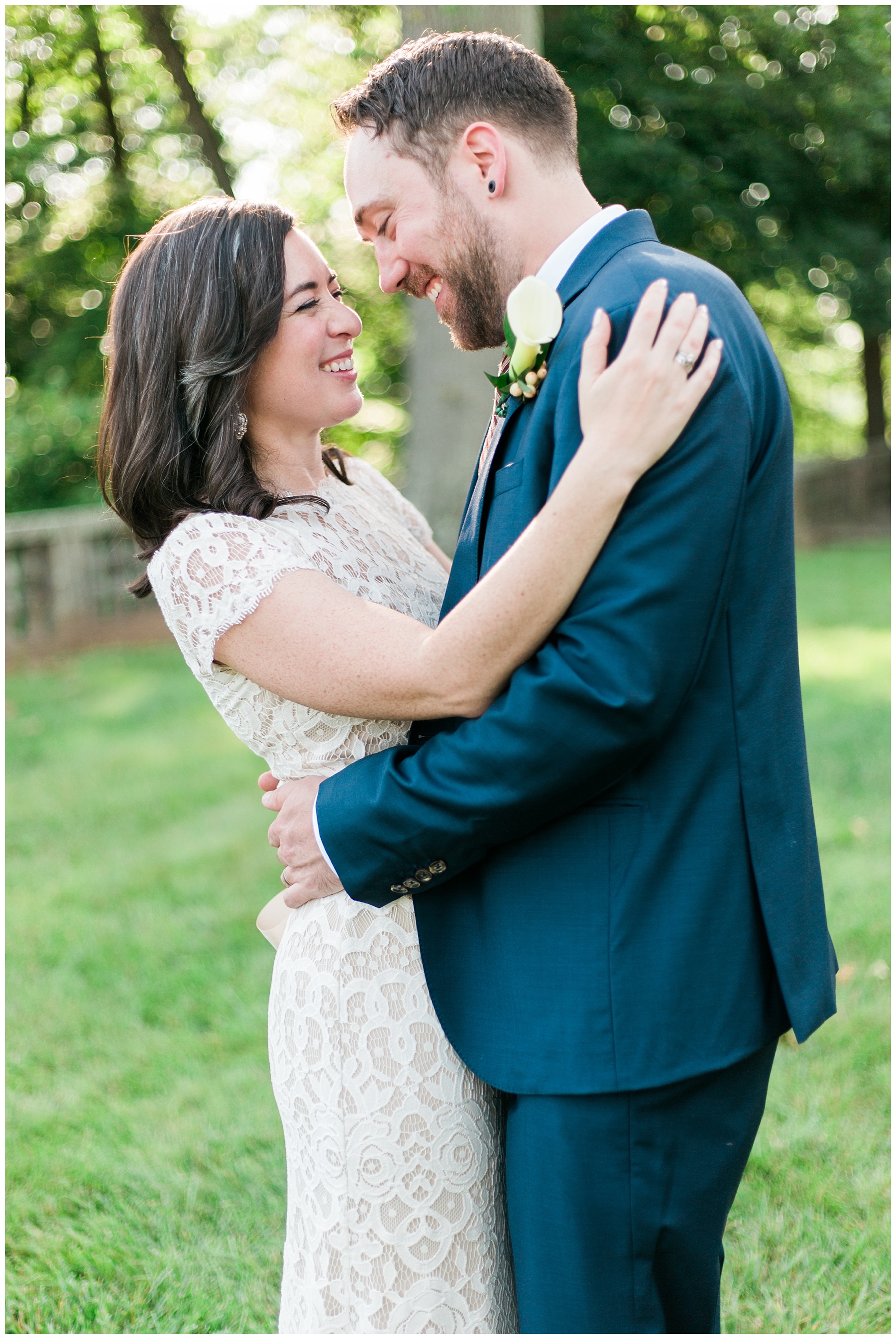 Tyler Gardens light and airy lush green wedding photographer 