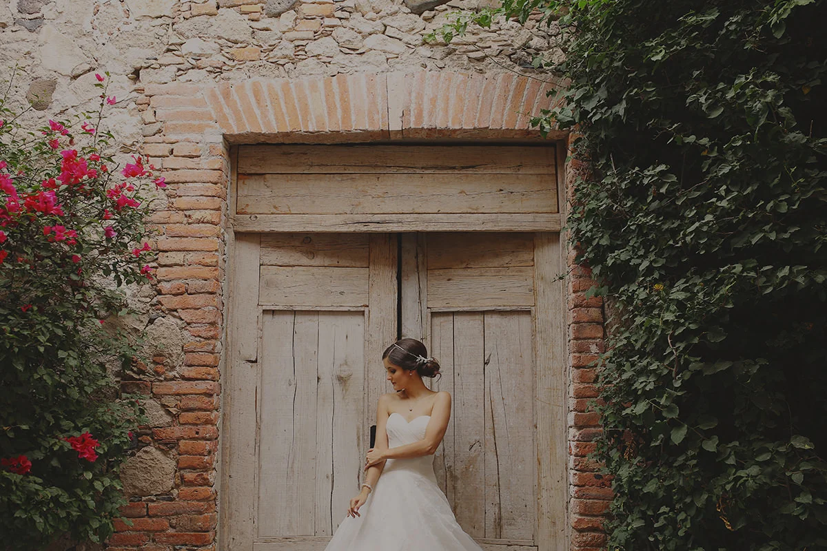 looks_like_film_10_questions_oscar_castro_mexico_destination_wedding_photographer