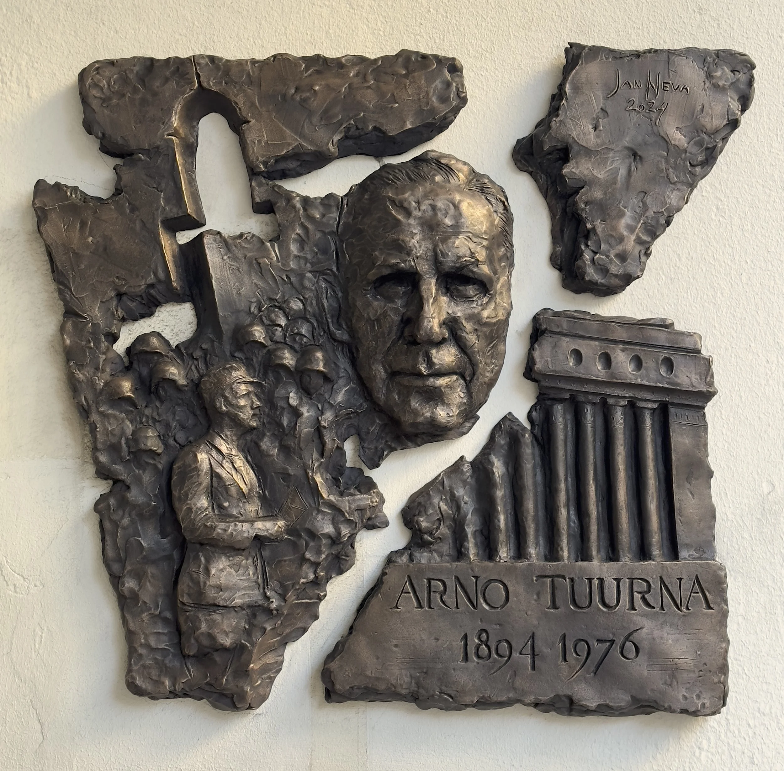 Arno Tuurna