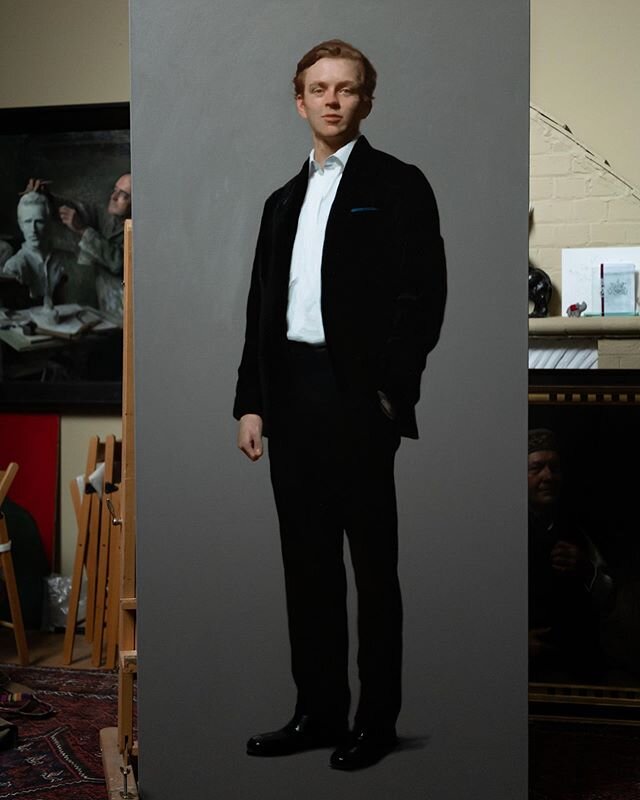 Another full length painting, this to join the one of his brother .
.
.
#oilonlinen #portraitpainting #britishschool #jamiecoreth #brushwork #savilerow #painting #fulllength