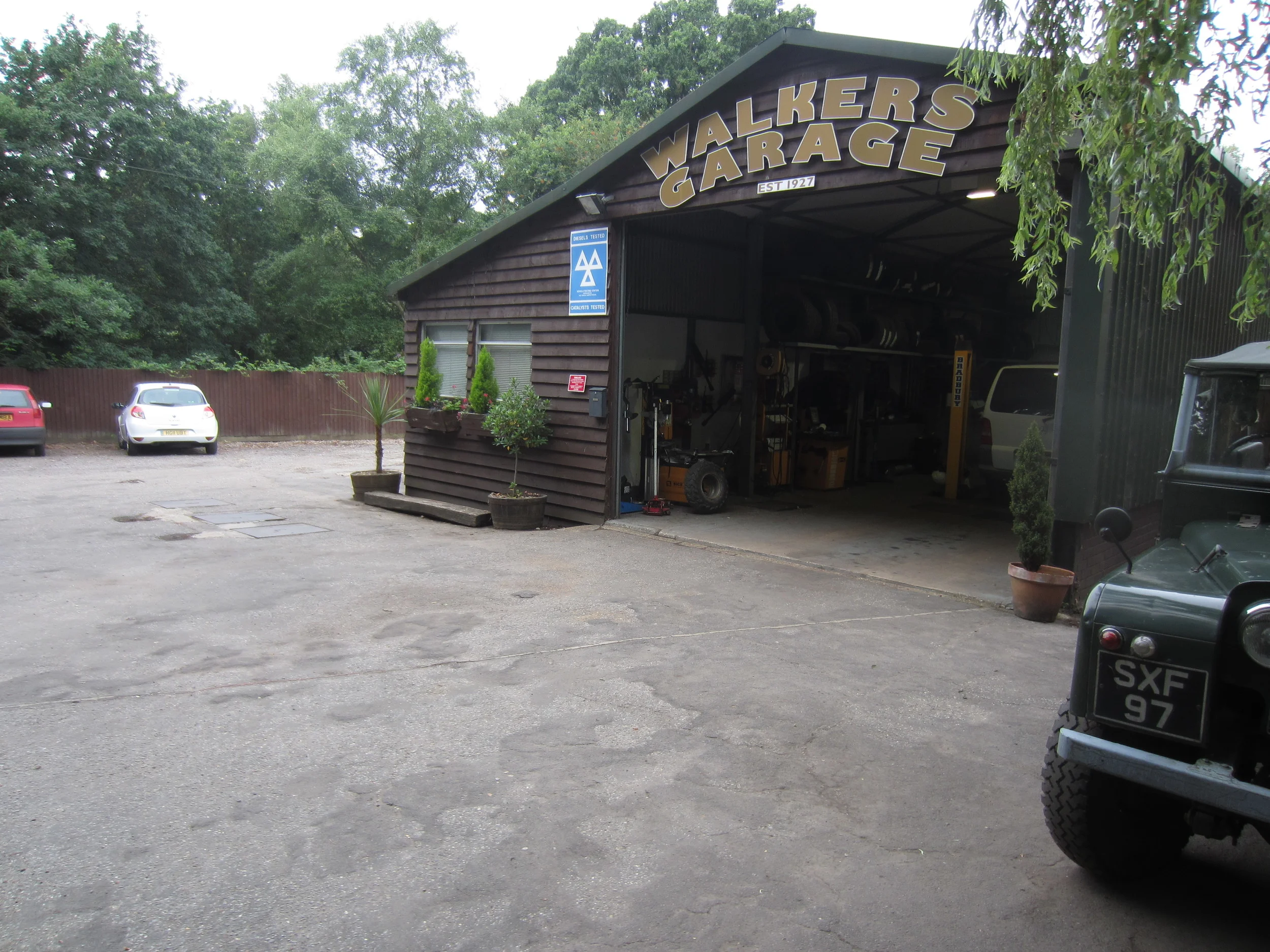 walkersgaragebransgoresummer1.jpeg