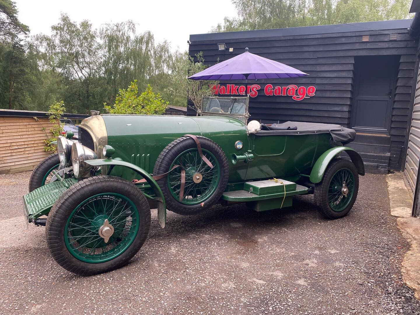 WO Bentley collected today for some engine work.
#wobentley #vintagecars #properengineering #villagegarage