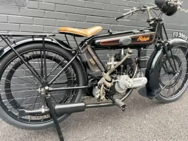 1924 2 3/4 horse Raleigh, we&rsquo;ve fitted new beaded edge tyres, a bit of a set up to run properly. This machine has been off the road for some years hence the gentle recommissioning. #vintagebikes #vintagemotorcycles #flattanker #raleighmotorcycl