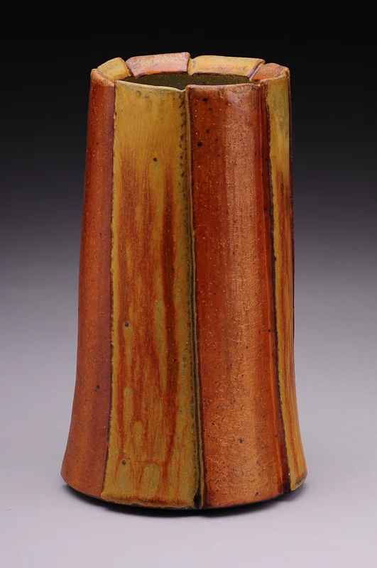 juliecrosbyvase.jpg