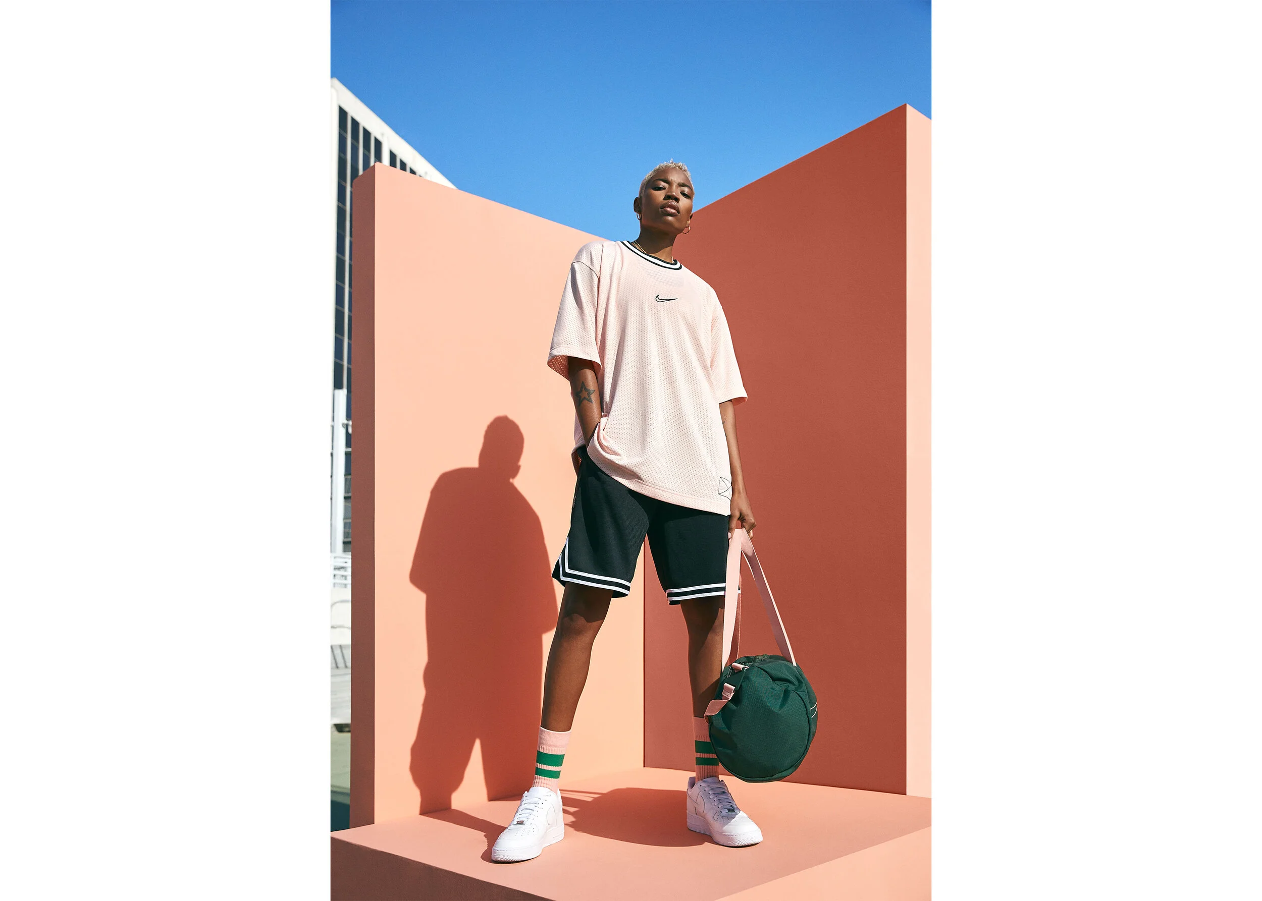 NikeNews_FeaturedApparel_CityExploration_6_93573.jpg