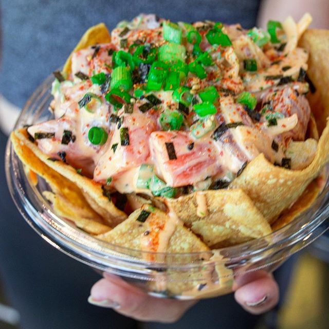 No better way to celebrate your Friday than with some nachos! 🤤🔥
#northshorepoke 🐟
👇🏼TAG NACHO FIENDS👇🏼