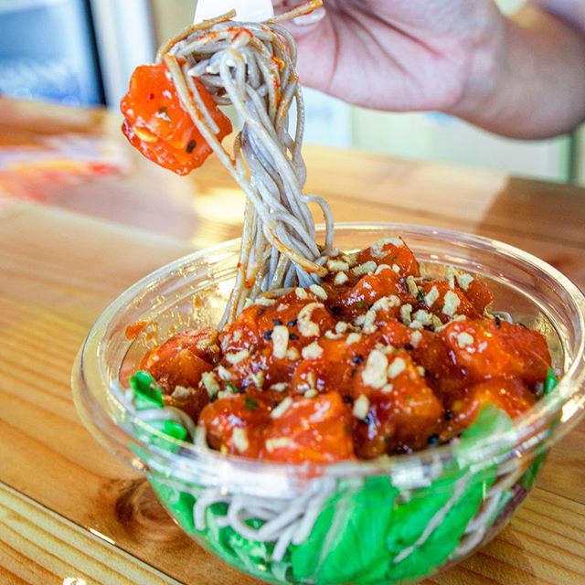 Soba Noodles are high u in protein and low in fat! 😋 Try some today! 💕
#northshorepoke 🐟