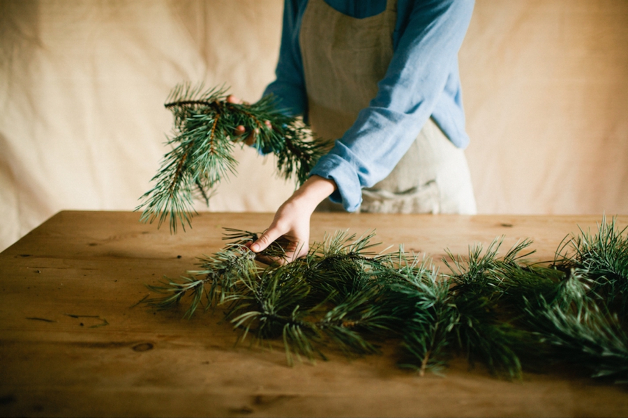 Foraging DIY Christmas Tutorial