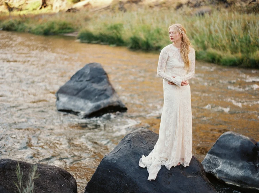 Heirloom Bridal Inspiration in the Wilderness