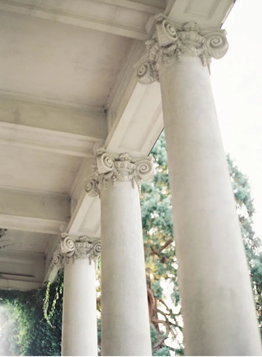 Vale-and-Vine-Wedding-Blog