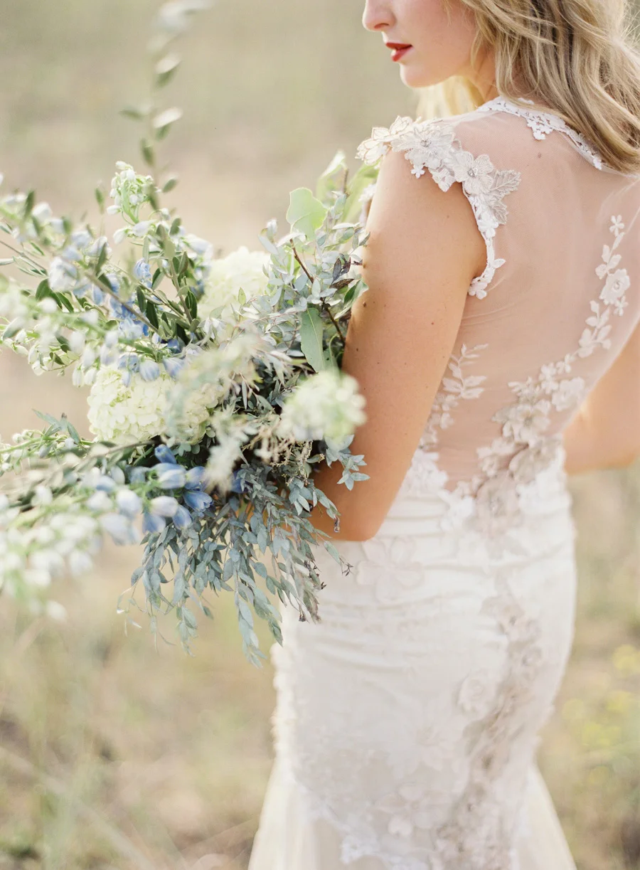 Sand Dunes + Lace Styled Shoot