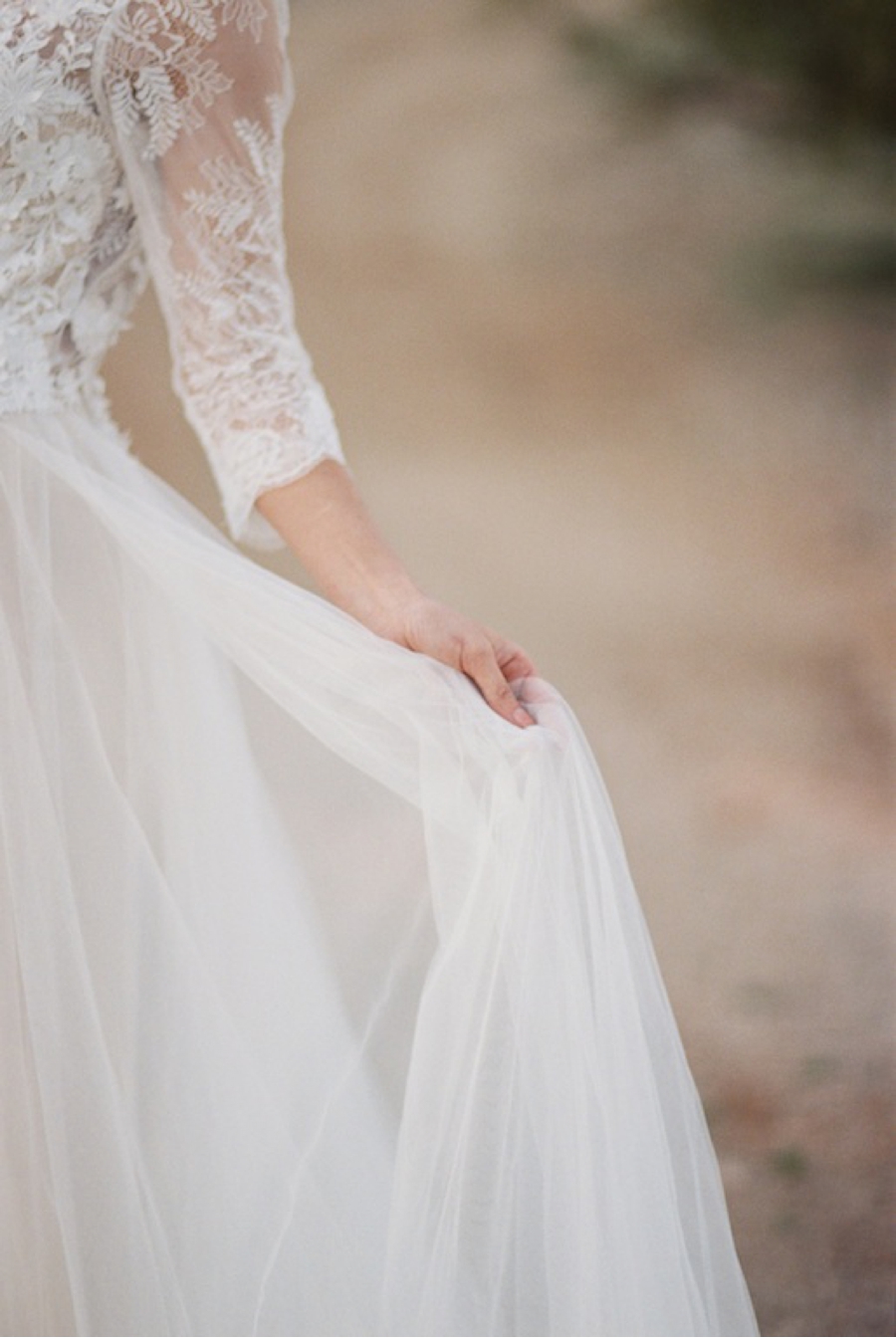 Desert-Wedding-Gown-Details