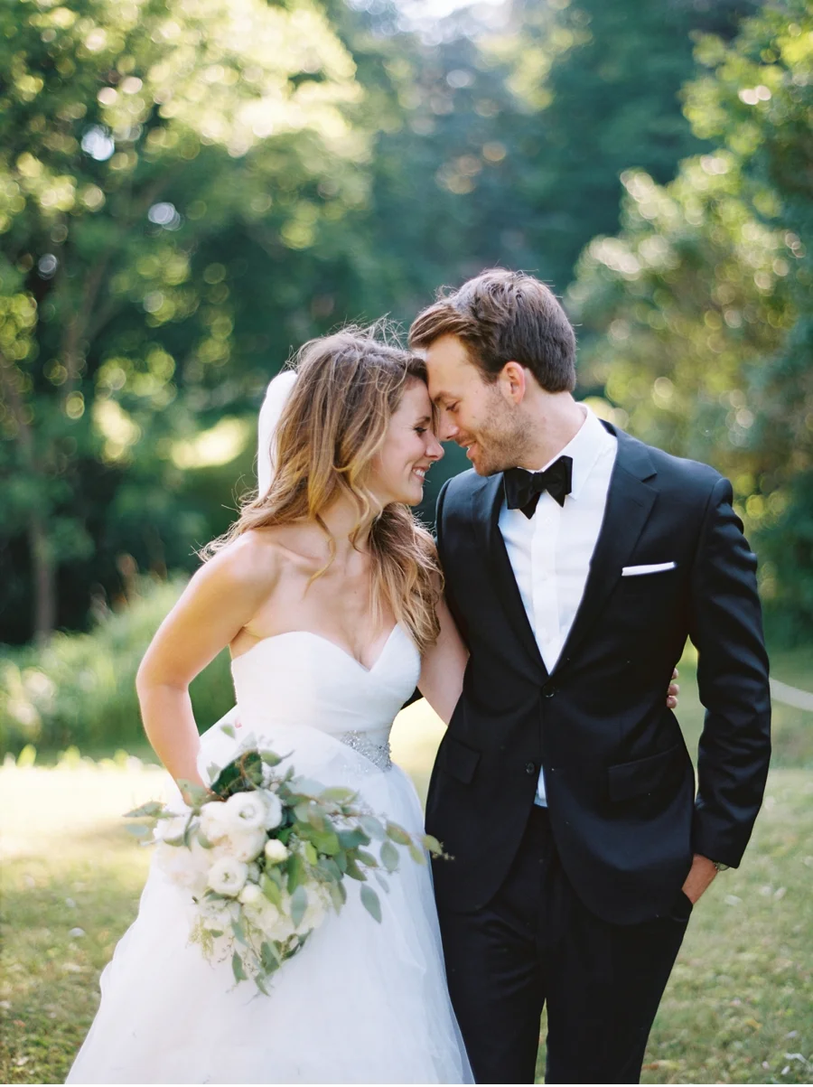 Sophisticated Outdoor Ontario Wedding