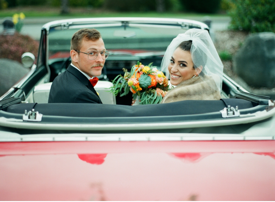 Vintage-Getaway-Wedding-Car