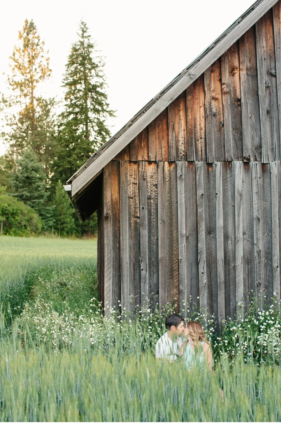 Rustic-Barn-Engagement-Shoot