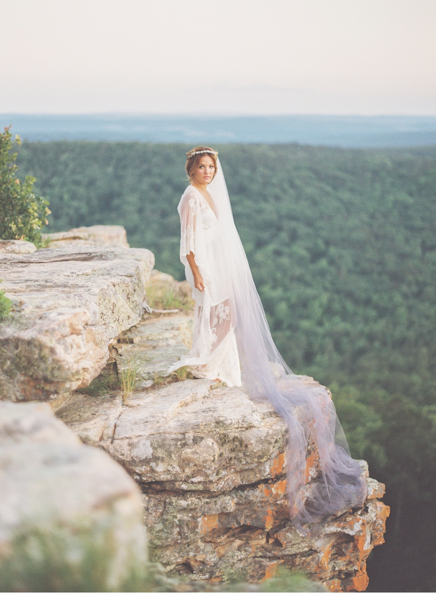 Vale-and-Vine-Wedding-Blog