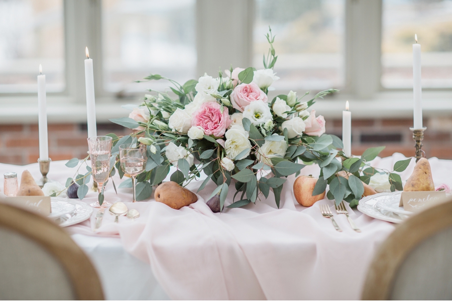 Pink-and-Blush-Wedding-Tablescape