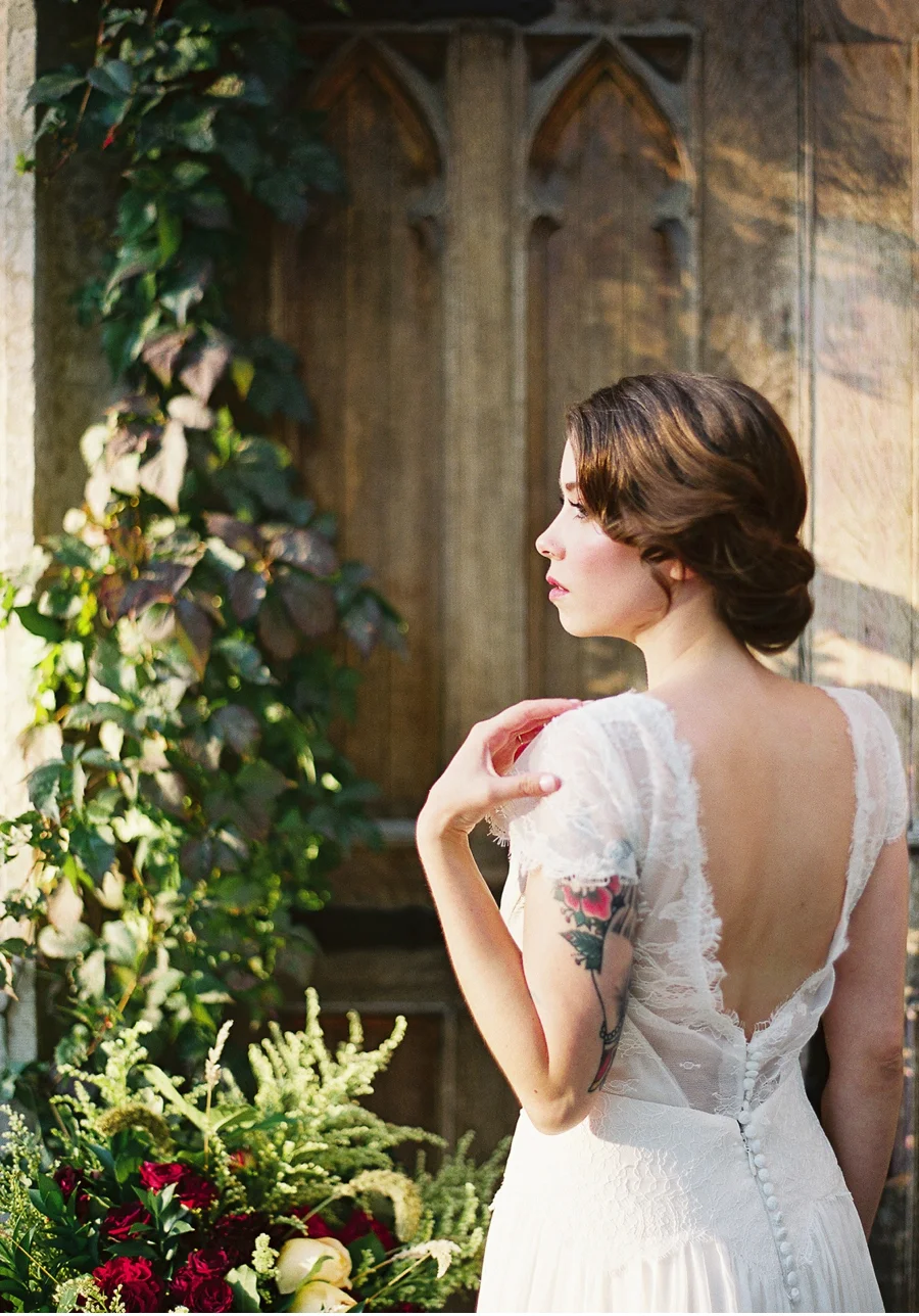 Red + Gold Holiday Wedding Inspiration