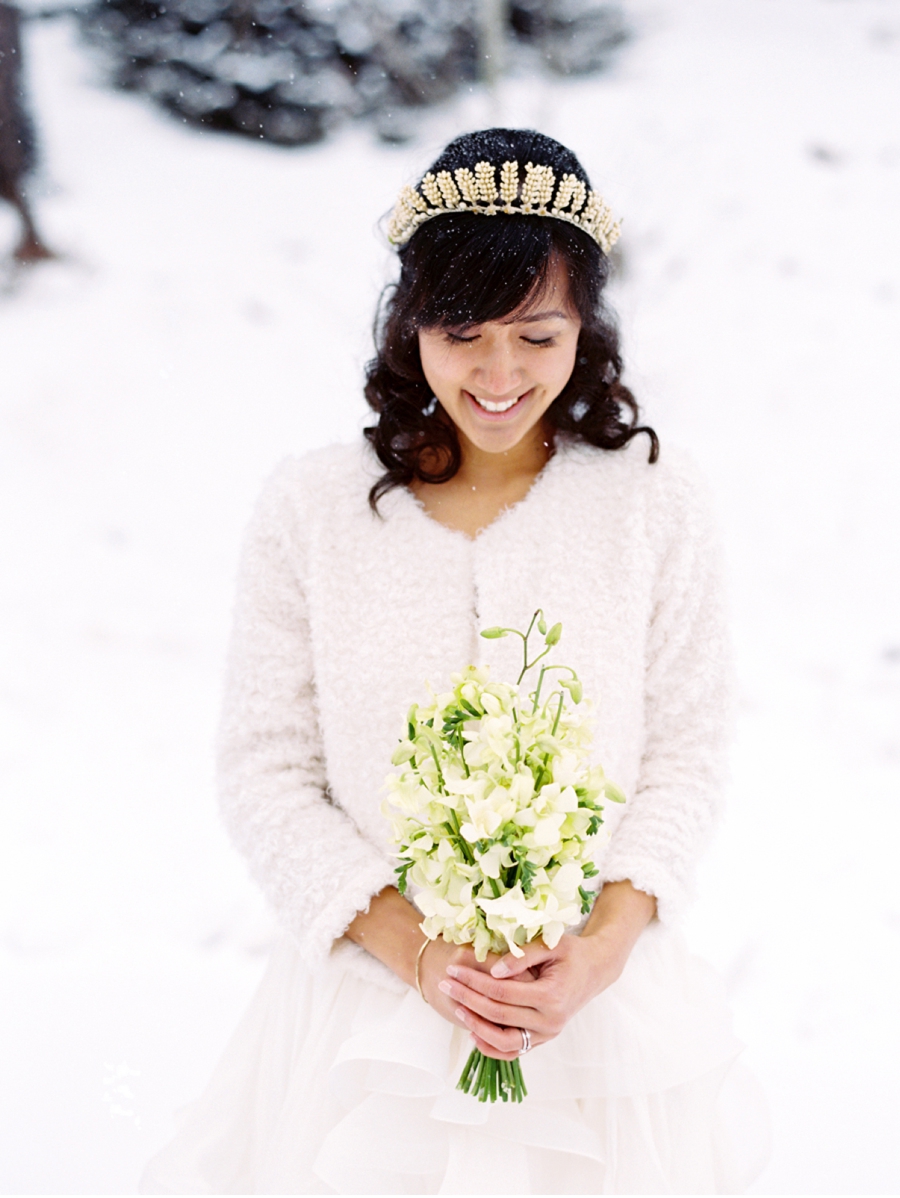 White-and-Gold-Fine-Art-Winter-Wedding